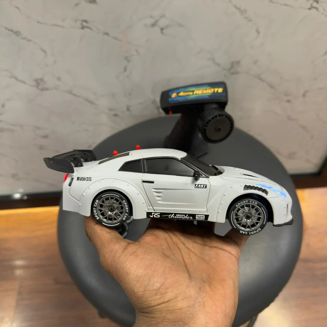 1:24 RC 20Km/h Nissan Drift Car